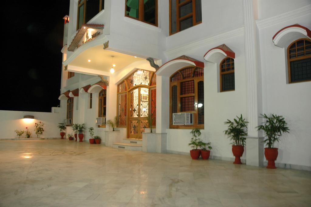Hotel Ishan Villa Amritsar Luaran gambar
